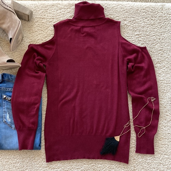 Olive & Oak Nicky Cold Shoulder Turtleneck Sweater - Picture 7 of 7